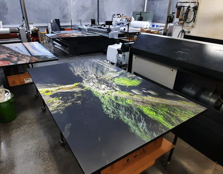 چاپ شاسی؛ وقتی تصویر قرار است ماندگار شود